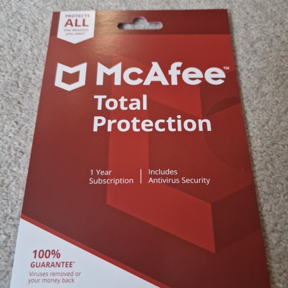 McAfee Total Protection 2023 | 1 Device - 1 Year | Licence Key